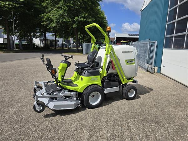 Grote foto grillo fd900 tuin en terras zitmaaiers