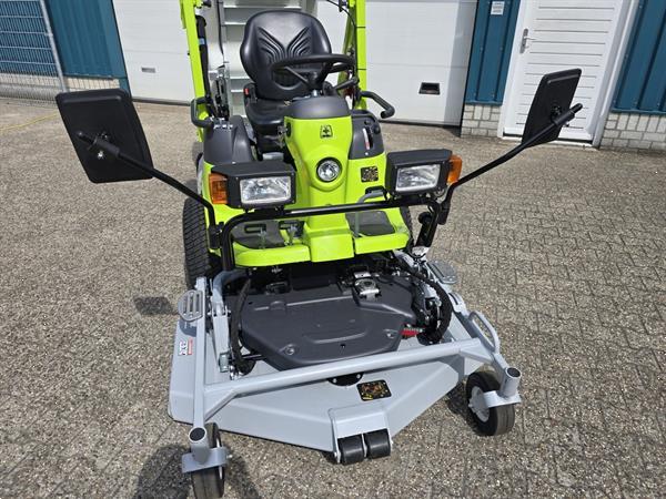 Grote foto grillo fd900 tuin en terras zitmaaiers