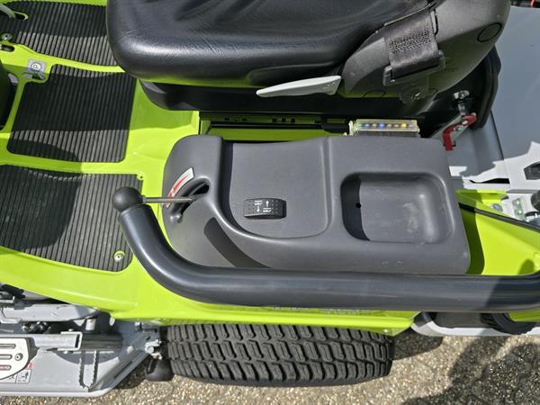 Grote foto grillo fd900 tuin en terras zitmaaiers