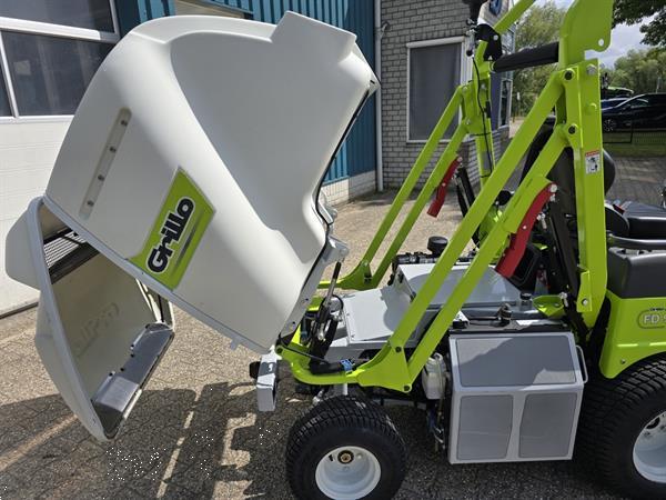 Grote foto grillo fd900 tuin en terras zitmaaiers