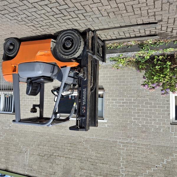 Grote foto toyota 7 fd25 diesel heftruck triplo 4 7m low hour agrarisch heftrucks