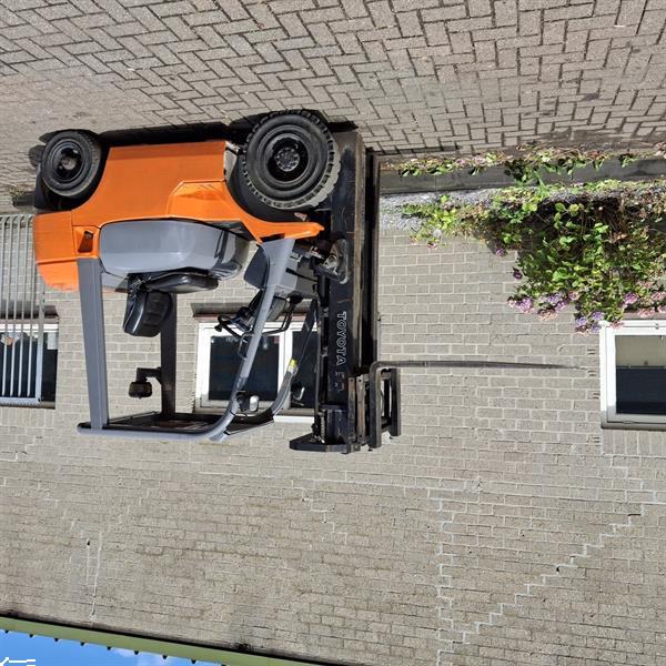 Grote foto toyota 7 fd25 diesel heftruck triplo 4 7m low hour agrarisch heftrucks
