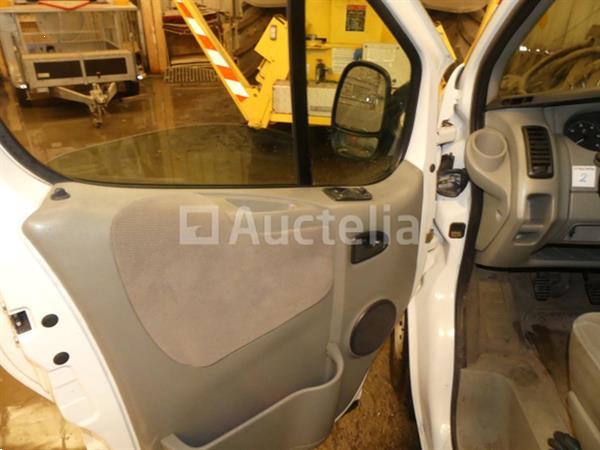 Grote foto ref 1axy317 opel vivaro minibus 2004 112.996 km caravans en kamperen camper