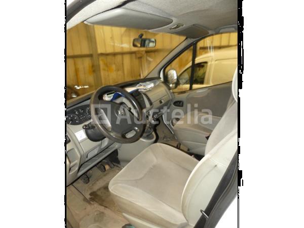 Grote foto ref 1axy317 opel vivaro minibus 2004 112.996 km caravans en kamperen camper