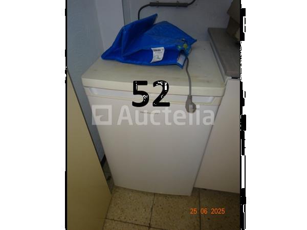 Grote foto het gehele kantoor inclusief 1 thomson tafelkoelkast 1 voedselverwarmer 1 directiestoel 1 bureau doe het zelf en verbouw ijzerwaren en bevestigingsmiddelen
