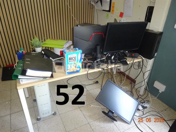 Grote foto het gehele kantoor inclusief 1 thomson tafelkoelkast 1 voedselverwarmer 1 directiestoel 1 bureau doe het zelf en verbouw ijzerwaren en bevestigingsmiddelen