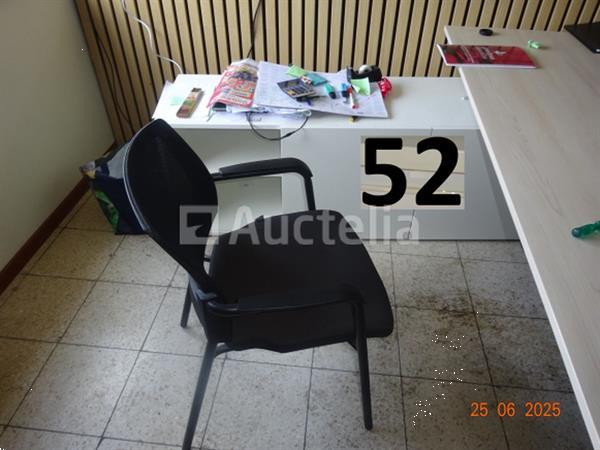 Grote foto het gehele kantoor inclusief 1 thomson tafelkoelkast 1 voedselverwarmer 1 directiestoel 1 bureau doe het zelf en verbouw ijzerwaren en bevestigingsmiddelen