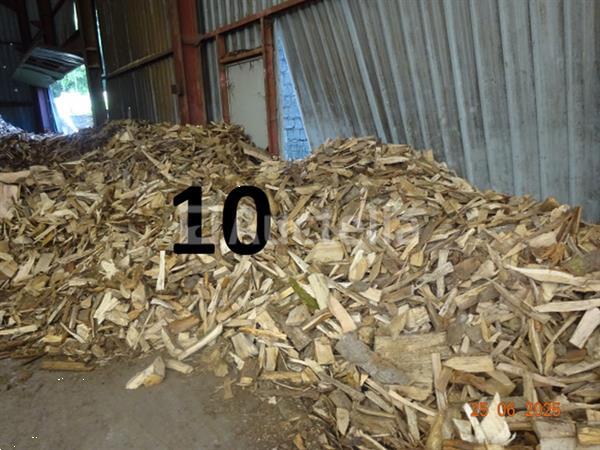 Grote foto 1 voorraad hout over een lengte van 25m lang schatting 60m ter indicatie gegeven doe het zelf en verbouw ijzerwaren en bevestigingsmiddelen