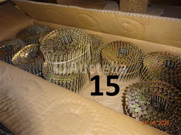 Grote foto 1 pallet inclusief een tiental dozen spijkers 65mm 9000 st doos 15 f16 12eg2565ri doe het zelf en verbouw ijzerwaren en bevestigingsmiddelen