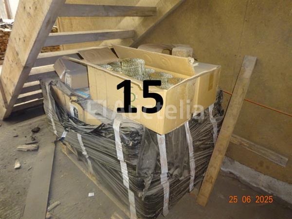 Grote foto 1 pallet inclusief een tiental dozen spijkers 65mm 9000 st doos 15 f16 12eg2565ri doe het zelf en verbouw ijzerwaren en bevestigingsmiddelen