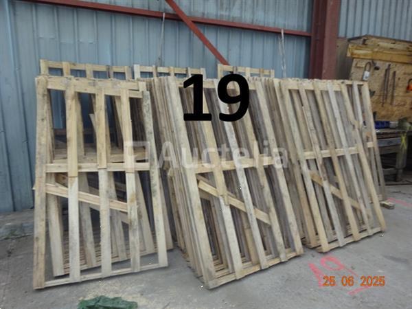 Grote foto 1 set palletmallen 1 set planken 15 houten rekken op pallet voor houtopslag doe het zelf en verbouw ijzerwaren en bevestigingsmiddelen