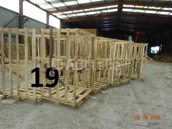 Grote foto 1 set palletmallen 1 set planken 15 houten rekken op pallet voor houtopslag doe het zelf en verbouw ijzerwaren en bevestigingsmiddelen