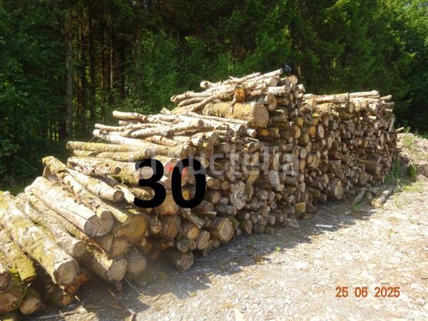 Grote foto 1 voorraad hout over een lengte van 11m bij een hoogte van 2m50 doe het zelf en verbouw ijzerwaren en bevestigingsmiddelen