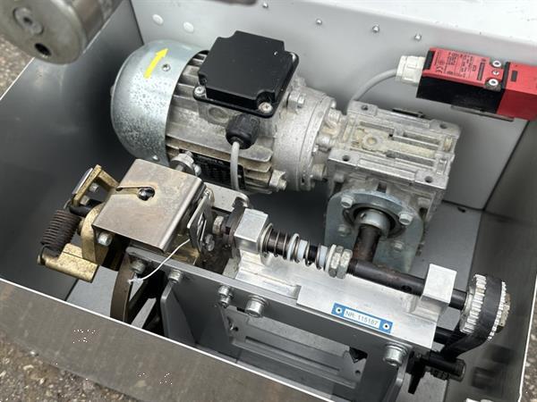 Grote foto total systems cyklop fqc2 bindmachine agrarisch tuinbouw