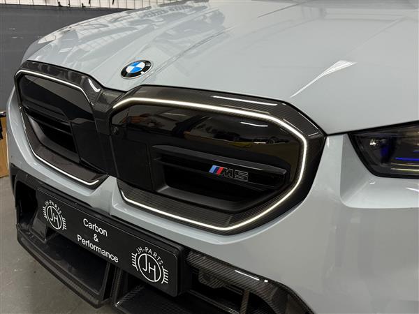 Grote foto dit betreft een bmw g90 g99 m5 carbon grill nieren auto onderdelen tuning en styling