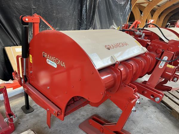 Grote foto gramegna type 36 x 300 met hef nieuw agrarisch akkerbouw