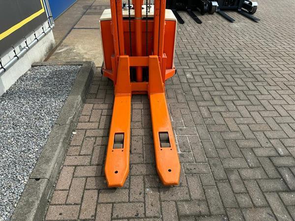 Grote foto vs 22284 elektrische stapelaar 290 cm accu2018 doe het zelf en verbouw hefwerktuigen