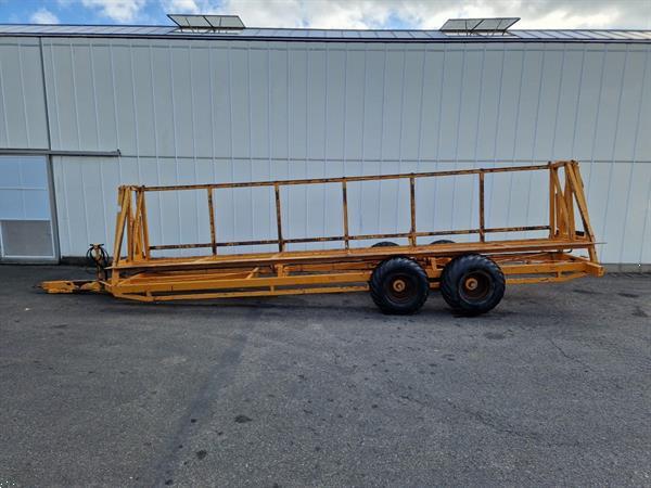 Grote foto keulmac transportwagen kantelwagen voor het oogsten in 4 kisten van max 160 cm agrarisch aanhangwagens