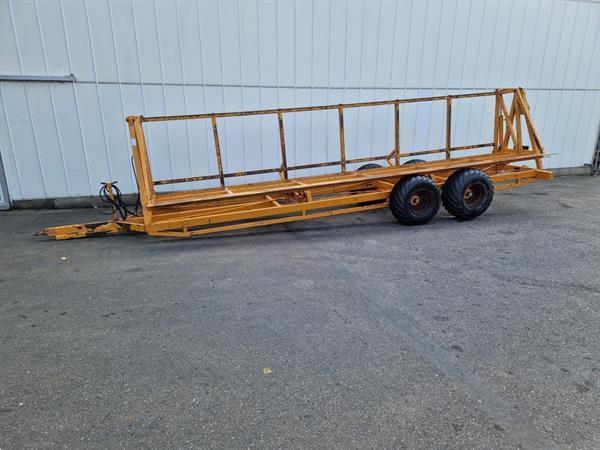 Grote foto keulmac transportwagen kantelwagen voor het oogsten in 4 kisten van max 160 cm agrarisch aanhangwagens