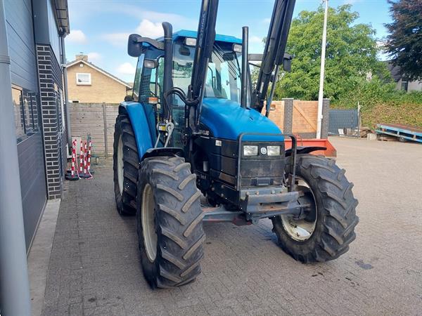 Grote foto new holland ts 90 met voorlader agrarisch tractoren