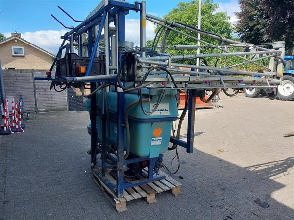 Grote foto sieger veldspuit 15 meter breed 600 liter met computer agrarisch onkruidbestrijding