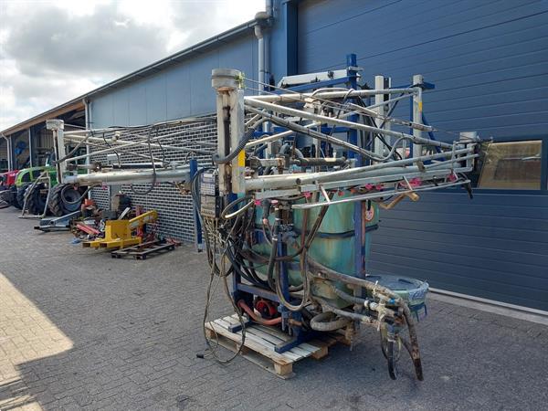 Grote foto sieger veldspuit 15 meter breed 600 liter met computer agrarisch onkruidbestrijding