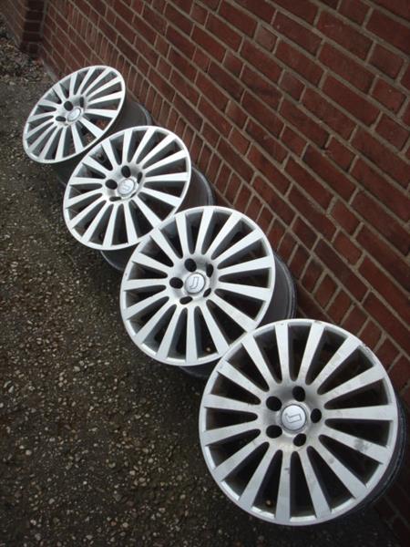 Grote foto 17 inch originele alfa romeo velgen steek 5x110 auto onderdelen banden en velgen