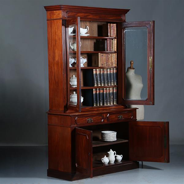 Grote foto franse boekenkast bibliotheekkast of servieskast ca 1875 die ook als servieskast wil functioneren antiek en kunst stoelen en banken