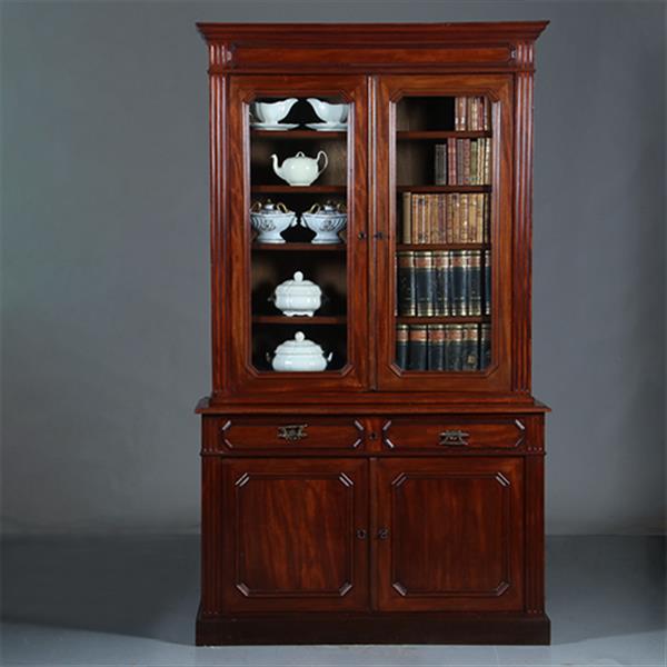 Grote foto franse boekenkast bibliotheekkast of servieskast ca 1875 die ook als servieskast wil functioneren antiek en kunst stoelen en banken