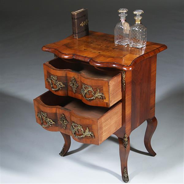 Grote foto kleine orgel gebogen commode ca 1750 met schrijfblad of schenkblad wortelnoten no.303010 antiek en kunst overige in antiek gebruiksvoorwerpen
