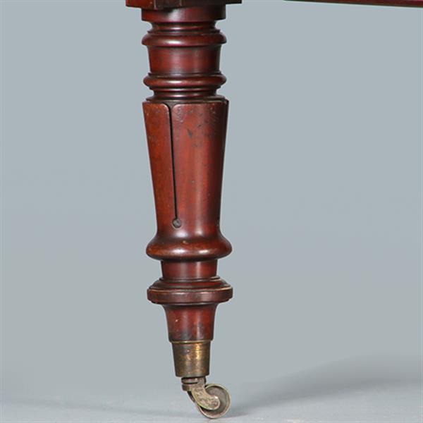 Grote foto lange brede eetkamertafel of vergadertafel tot 2.7 m. voor 14 familieleden of 10 collega no.30301 antiek en kunst stoelen en banken