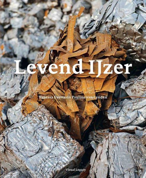 Grote foto levend ijzer boeken fotografie en design
