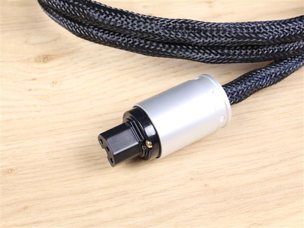 Grote foto ansuz acoustics mainz a2 highend audio power cable 2 0 metre audio tv en foto onderdelen en accessoires