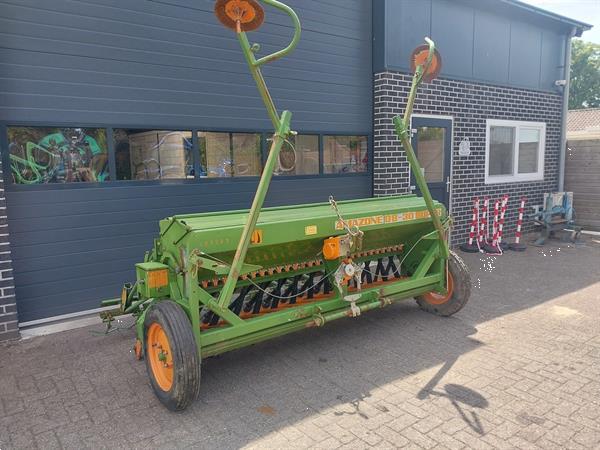Grote foto amazone d8 30 super zaaimachine agrarisch zaaimachines
