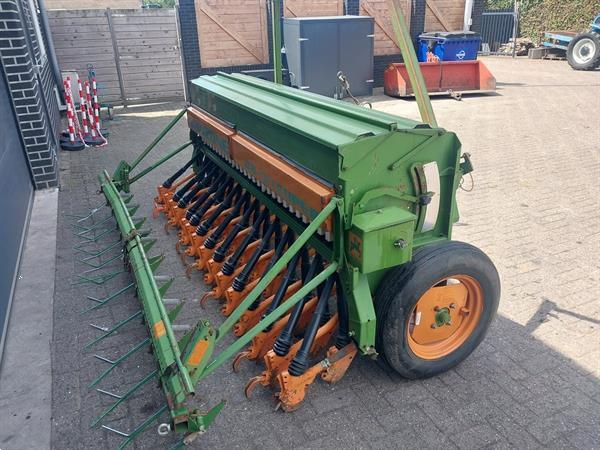 Grote foto amazone d8 30 super zaaimachine agrarisch zaaimachines