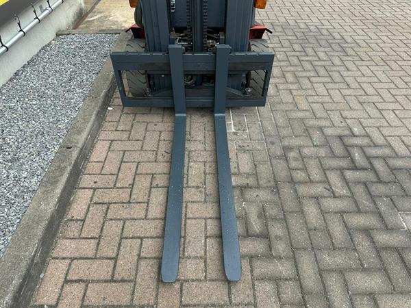 Grote foto vs 22274 elektrische triplex heftruck linde e12 sideshift agrarisch heftrucks
