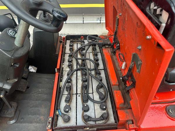 Grote foto vs 22274 elektrische triplex heftruck linde e12 sideshift agrarisch heftrucks