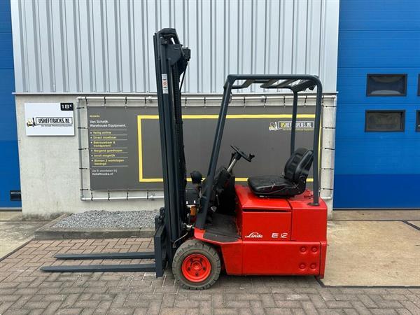Grote foto vs 22274 elektrische triplex heftruck linde e12 sideshift agrarisch heftrucks