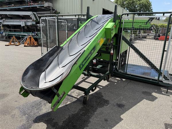 Grote foto miedema akv42 kistenvuller met invoerband agrarisch kisten