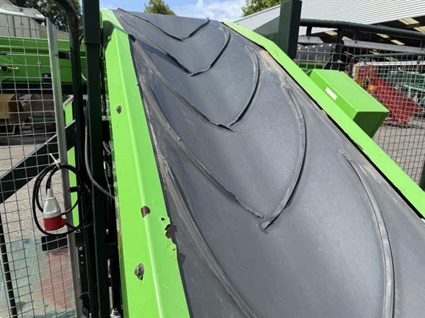 Grote foto miedema akv42 kistenvuller met invoerband agrarisch kisten