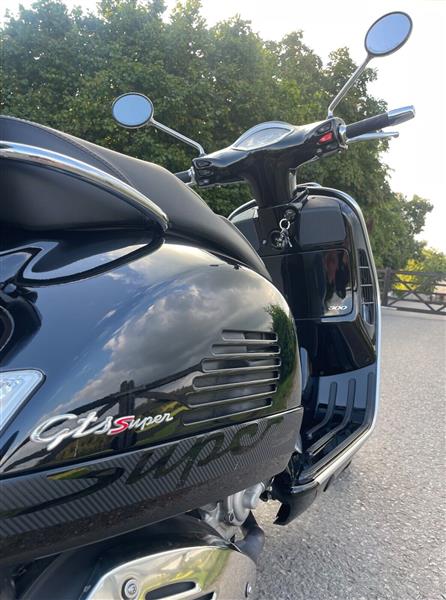 Grote foto 2018 piaggio vespa gts 300 super abs fietsen en brommers vespa