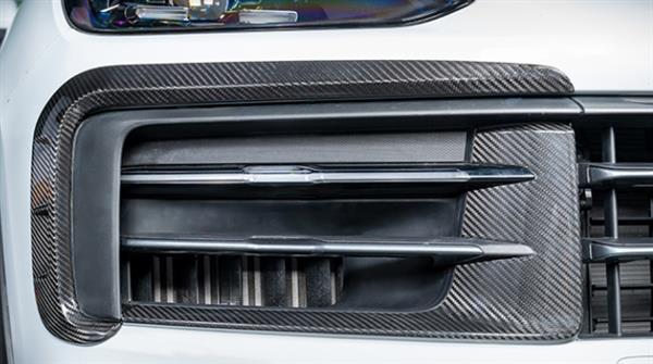 Grote foto dit betreft een set porsche cayenne cayenne coupe carbon bumper canard 2024 auto onderdelen tuning en styling