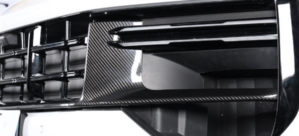 Grote foto dit betreft een porsche cayenne cayenne coupe 2019 2024 carbon grill sport design bumper auto onderdelen tuning en styling