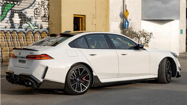 Grote foto dit betreft een set bmw g90 g99 m5 carbon sq side skirt extensions auto onderdelen tuning en styling