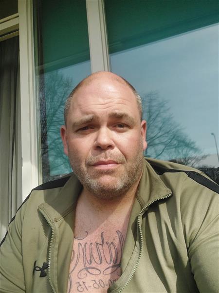 Grote foto grote lieve vent zoekt lieve vrouw erotiek man zoekt vrouwelijke sekspartner