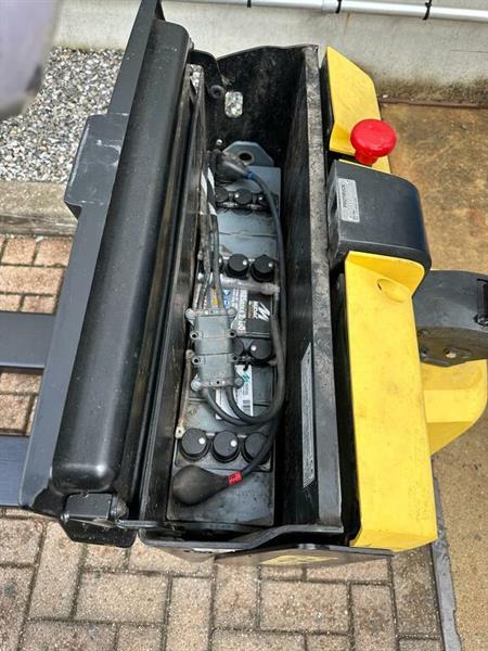 Grote foto vs 22282 elektrische palletwagen hyster p1.6 bj2019 doe het zelf en verbouw hefwerktuigen