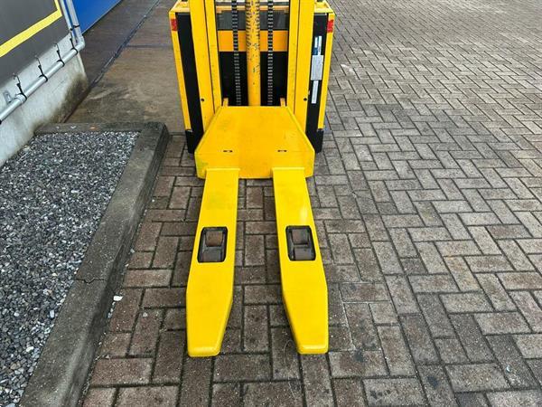 Grote foto vs 22275 elektrische stapelaar jungheinirch 3700mm doe het zelf en verbouw hefwerktuigen
