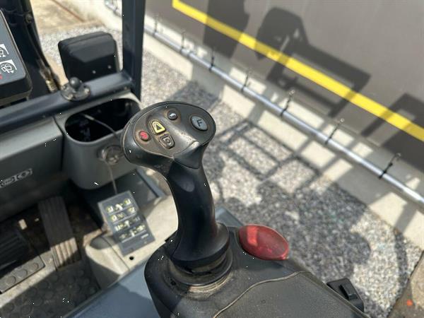 Grote foto vs 22278 elektrische triplex heftruck still r20 15 sideshift agrarisch heftrucks