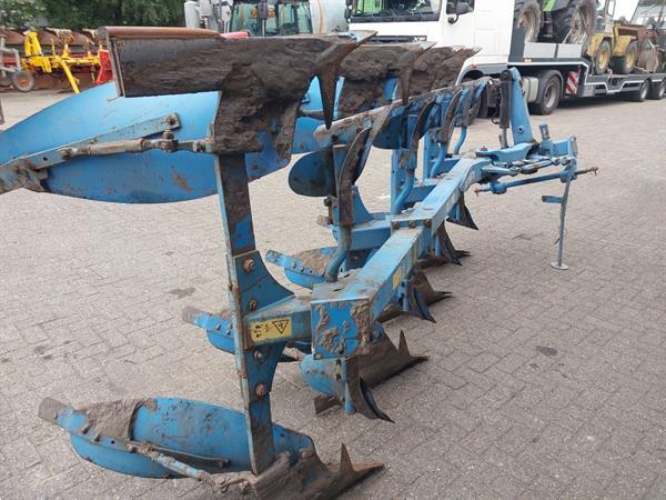 Grote foto lemken opal 110 4 schaar ploeg 3 1 agrarisch ploegen