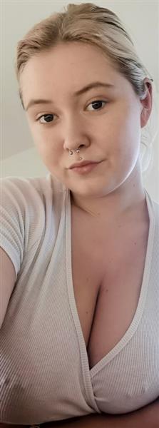 Grote foto wie houd van volle tieten en een dikke poes erotiek contact vrouw tot man